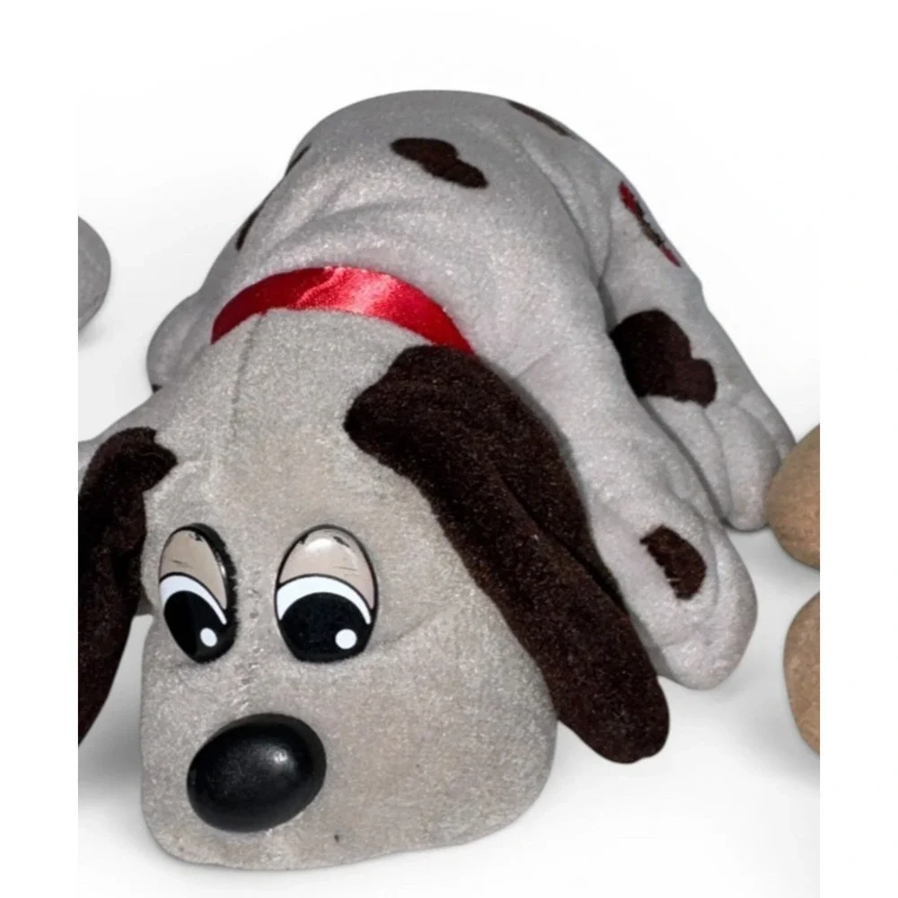 Vintage Tonka Pound Puppies Newborn Lot 2 Gray Brown Plush Dogs Red Collar 8